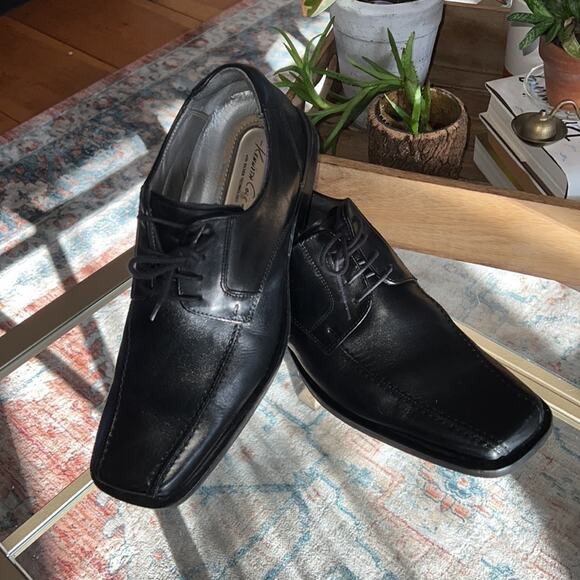 Kenneth Cole New York Black Leather Dress Shoes- Size 9 - Picture 2 of 10